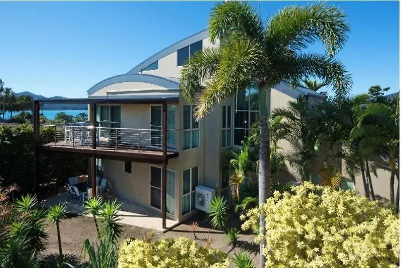 Cooinda Gardens 6 On Hamilton Island By Hamorent Holiday home