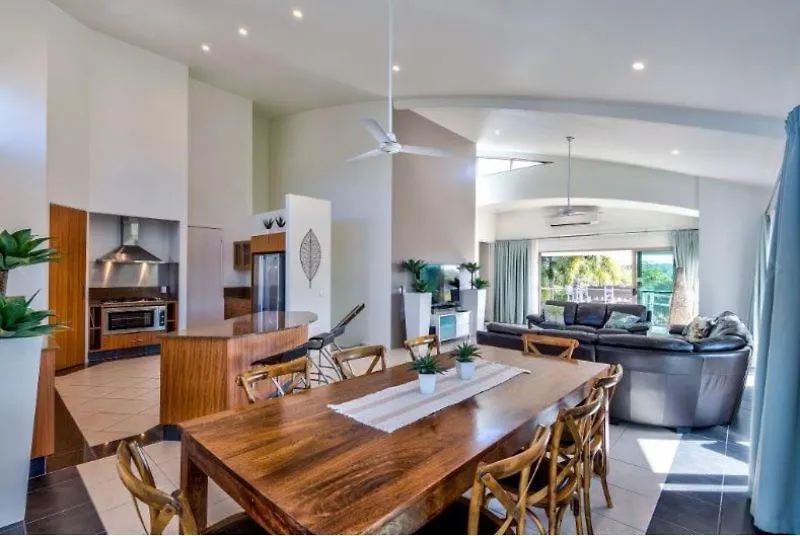 Cooinda Gardens 6 On Hamilton Island By Hamorent